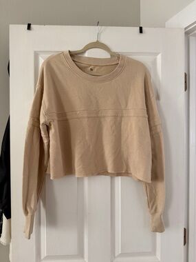 Women’s Cropped Crewneck Sweatshirt - Beige